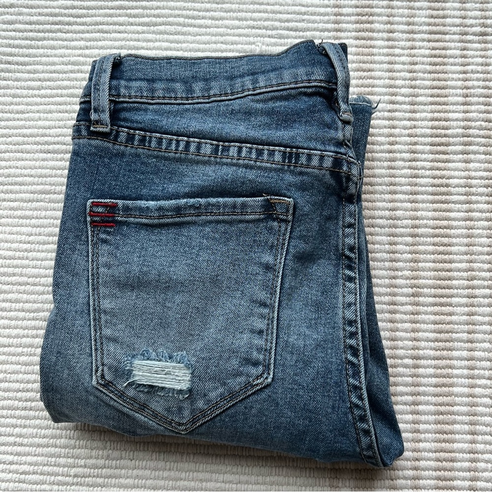 BDG Medium / Dark Wash Distressed Skinny Jean